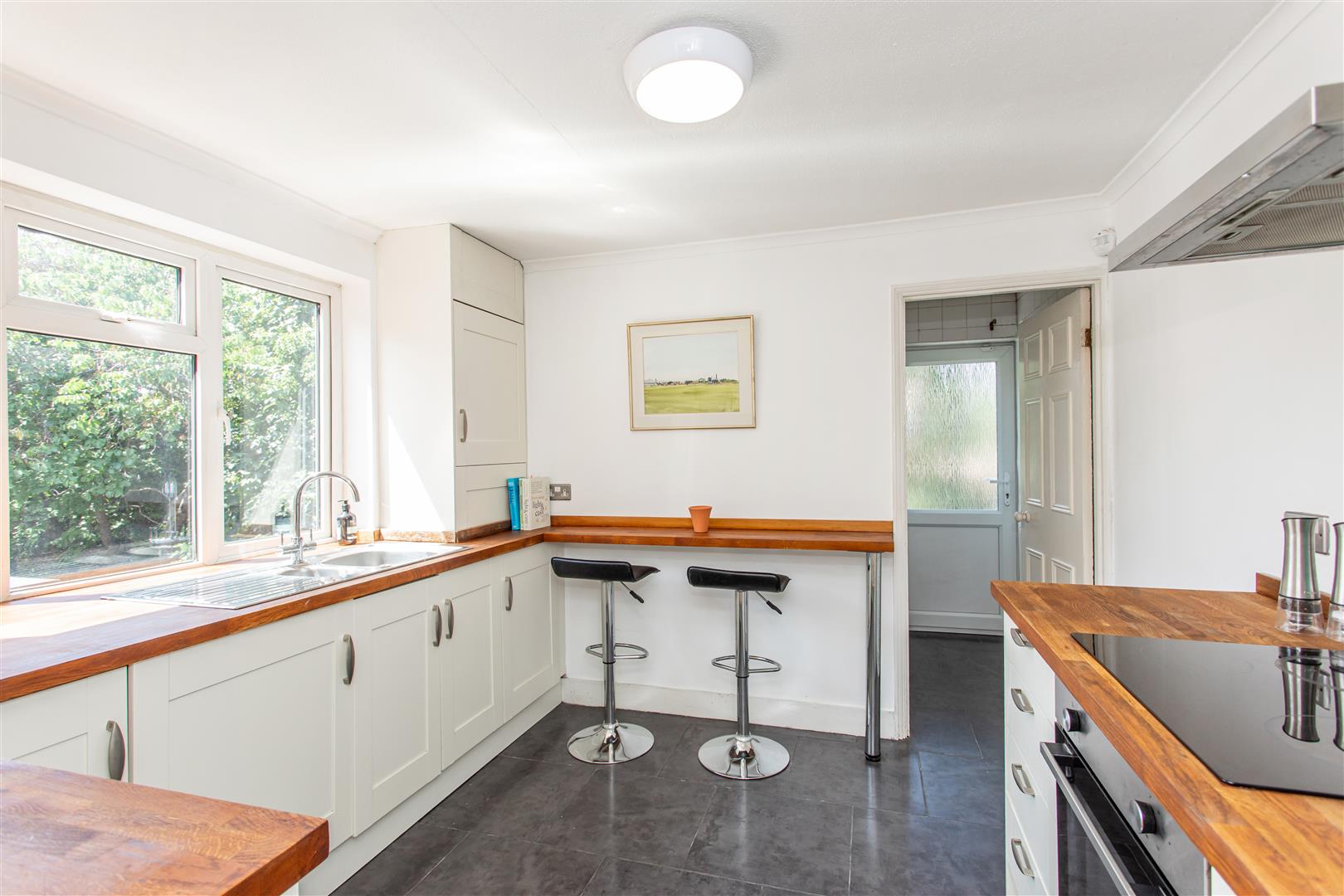 2 bed property in Lichfield Road, Mile End